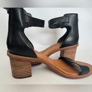 ILSA Zodiac Black Leather Ankle Strap Block Heel Sandals – Size 8.5